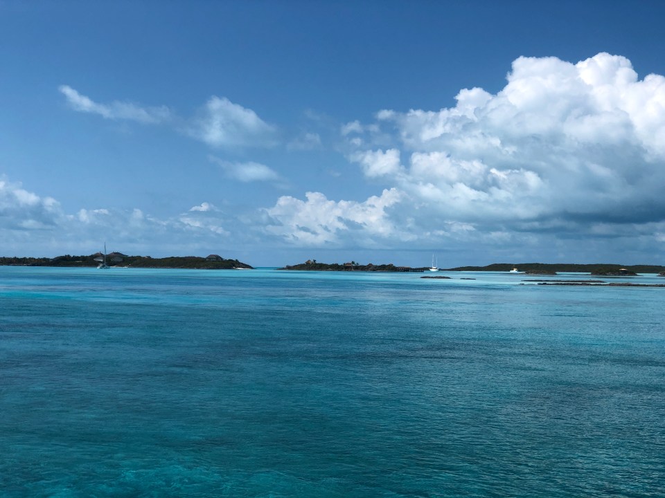 081EF6F5-ED38-4388-8BAC-4963D0D38040